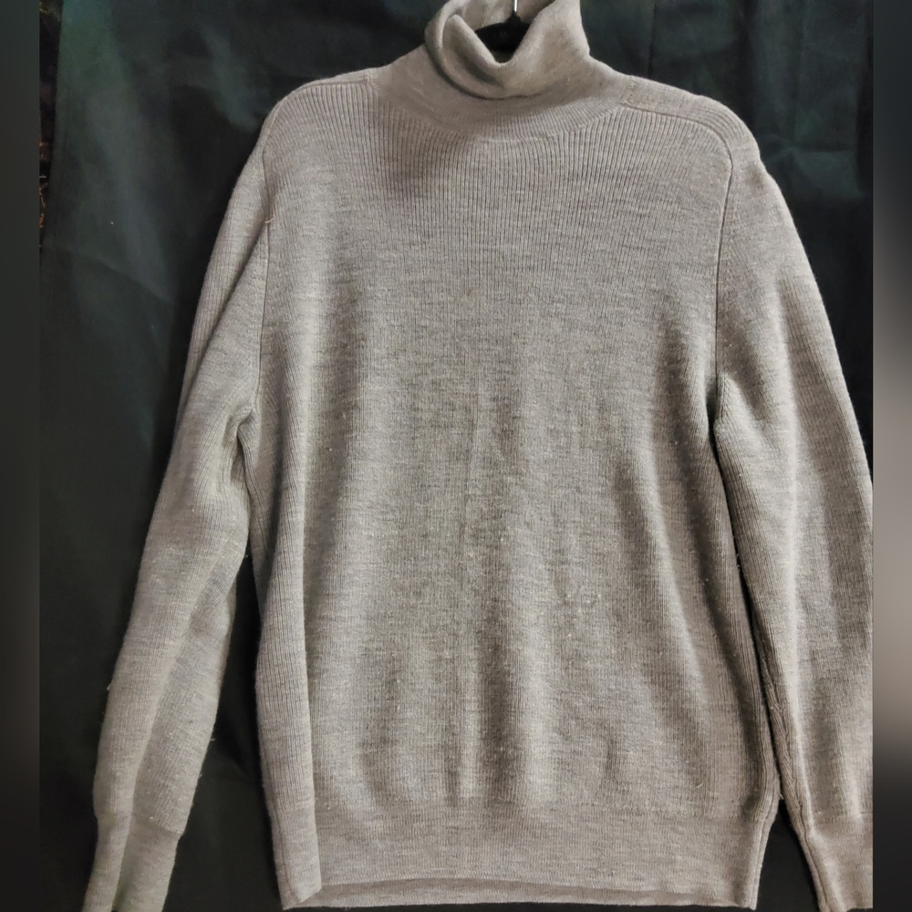 100% Merino Wool Turtleneck, Grey, By J Crew Destination, Sz L